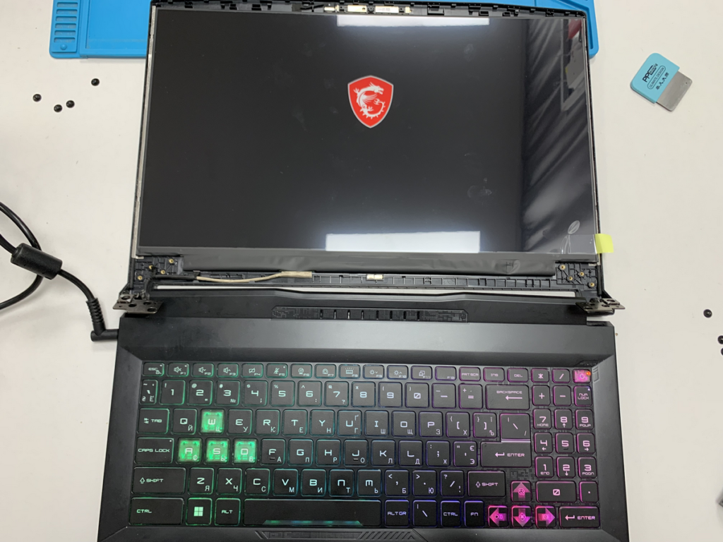Замена матрицы на ноутбуке MSI Katana 15